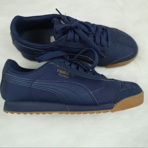navy blue puma roma